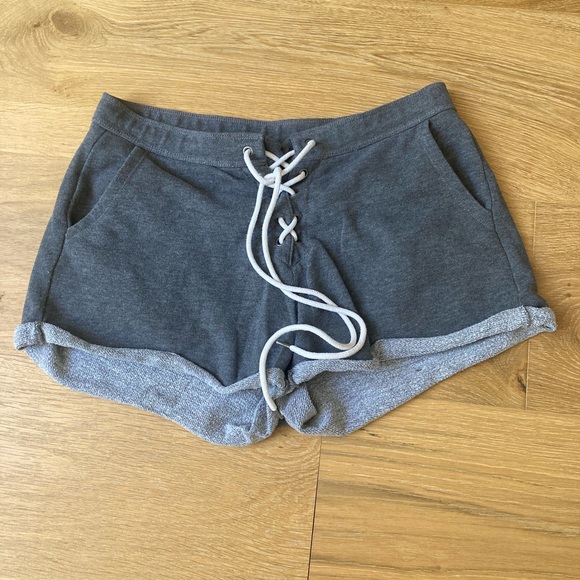 Aerie lace-up shorts - Picture 1 of 3